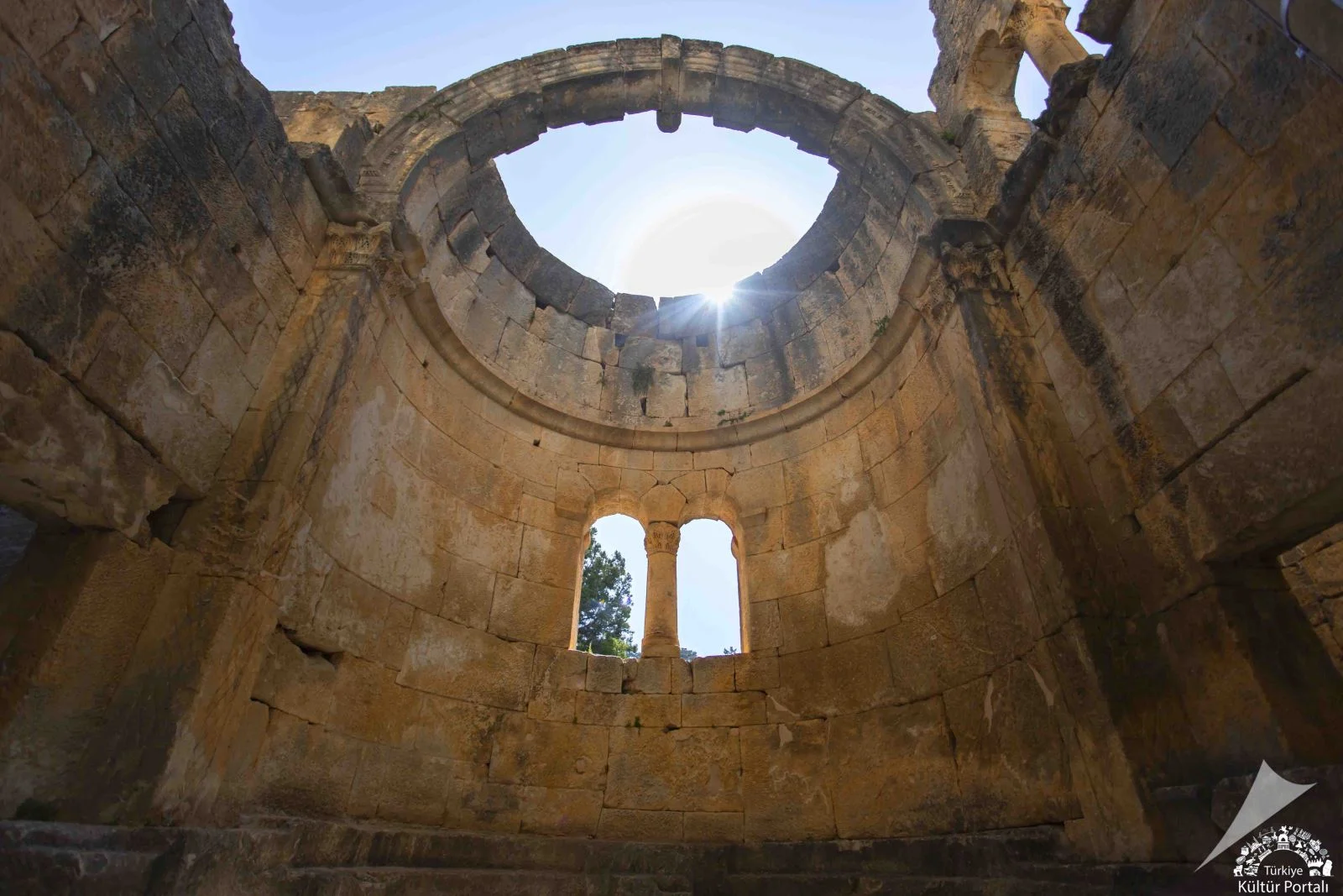 Alahan Manastırı Batı Kilisesi Kalıntıları