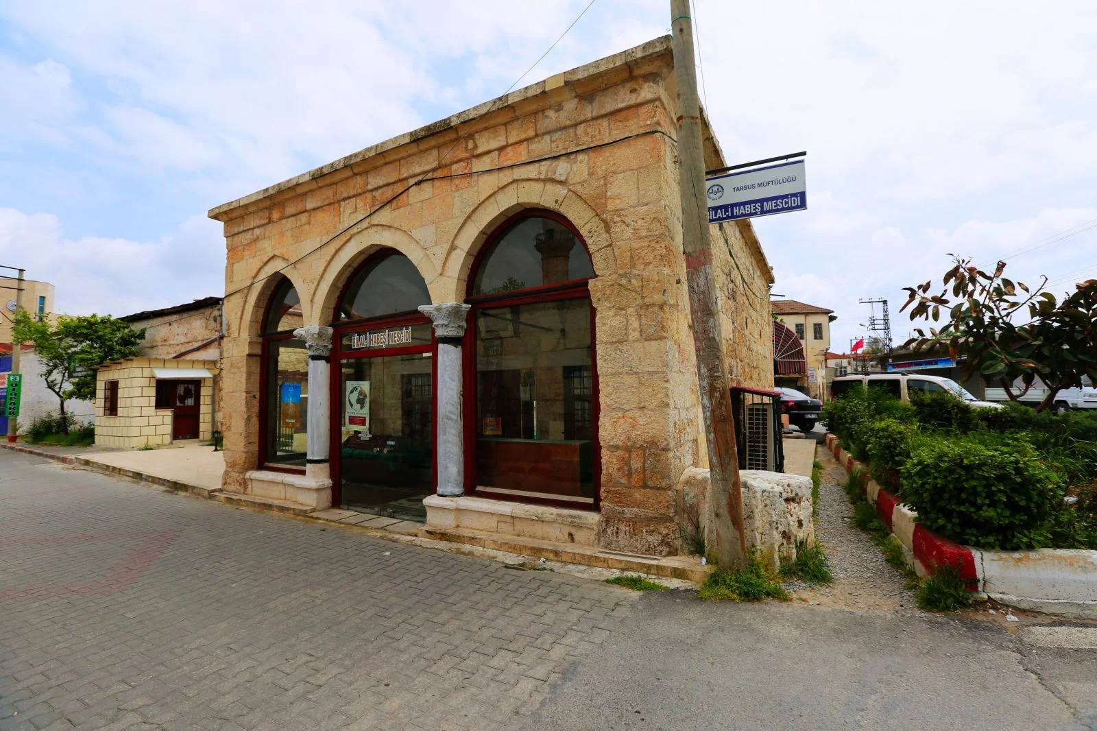 Tarsus Bilal-i Habeşi Makamı ve Mescidi'nin Genel Görünümü