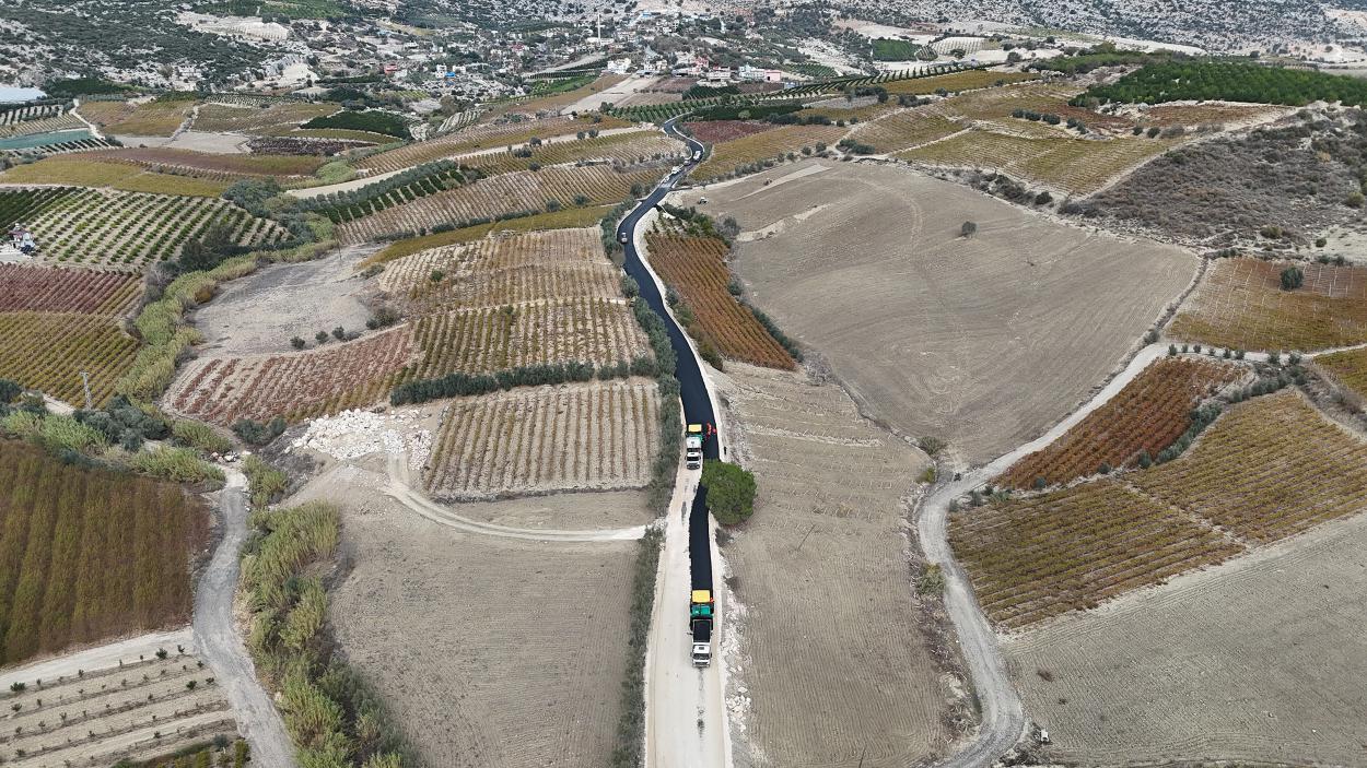 Büyükşehir Belediyesi, Esenli-Hebilli Bağlantı Yolunda Çalışmalarını Tamamladı