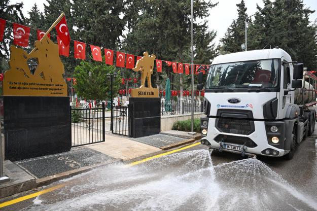 Büyükşehir 2025 Yılında 15 Bin Cenaze Hizmeti İle Vatandaşın Yanında Oldu