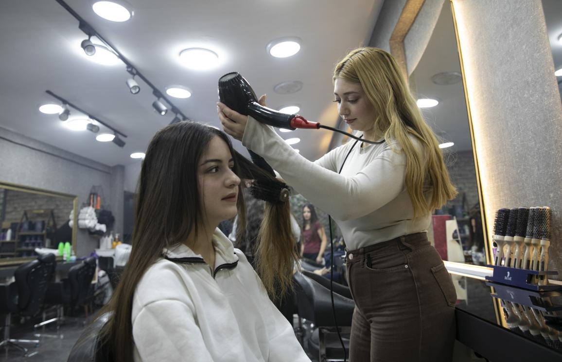 Kadınlar Ekonomik Özgürlük Yolunda İlk Adımlarını Mercek İle Atıyor