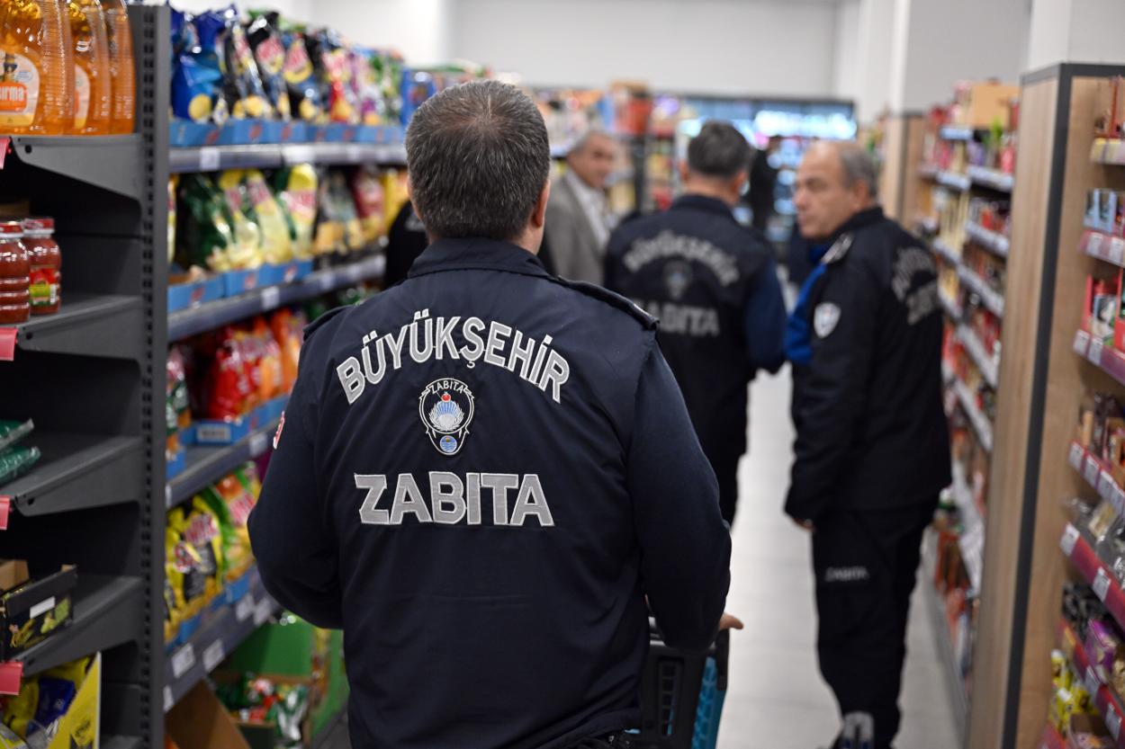 Büyükşehir Zabıta Ekipleri Kentte Denetimlerini Sürdüyor