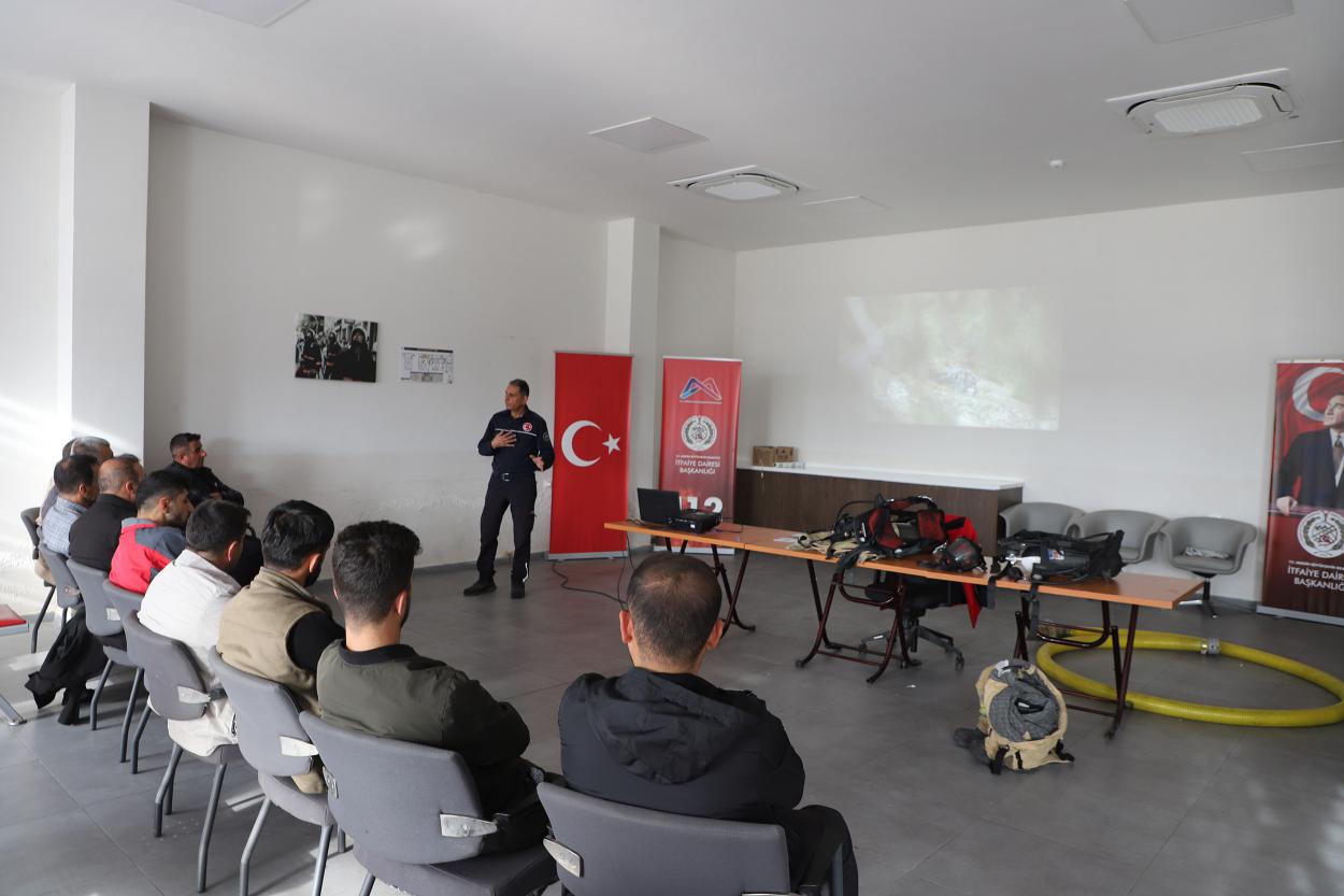 Büyükşehir Ata Eğitim Merkezi, İtfaiyecilerin Eğitim Üssü Olmaya Devam Ediyor