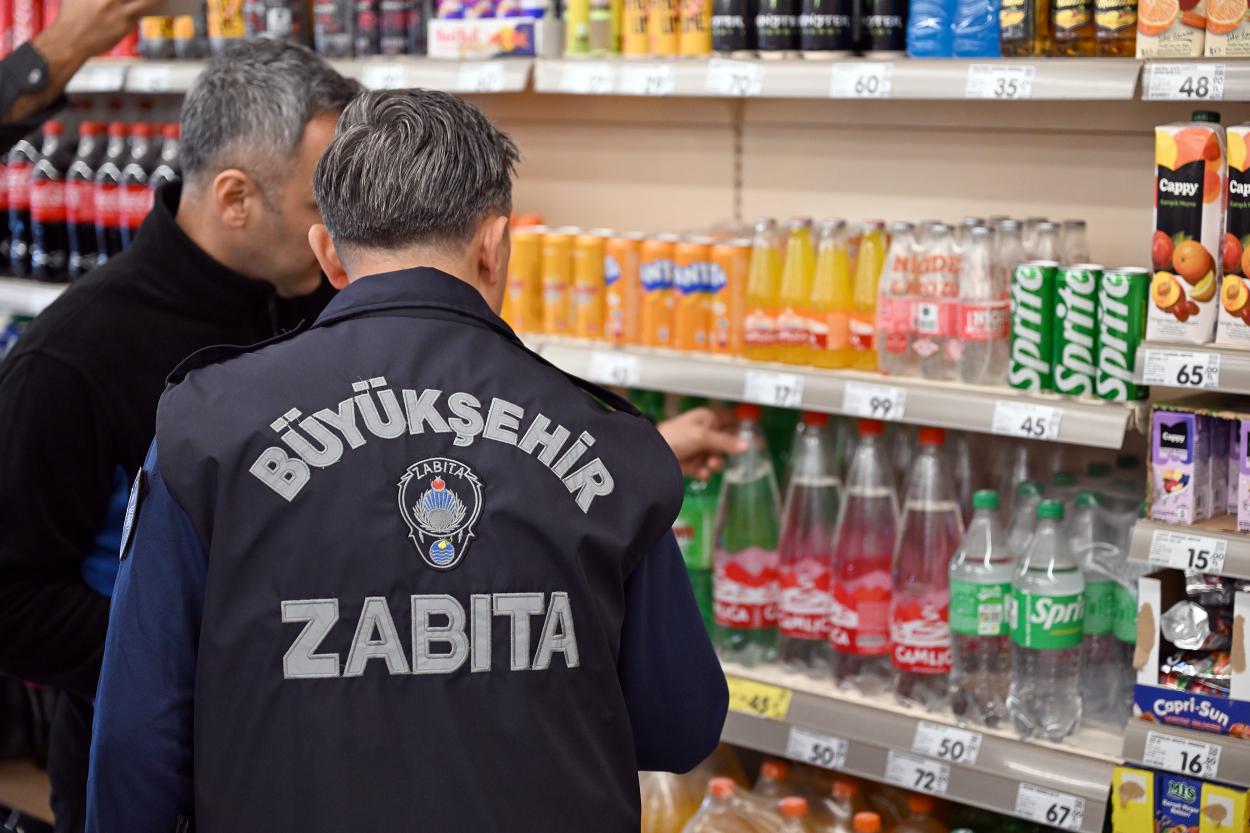 Büyükşehir Zabıta Ekipleri Kentte Denetimlerini Sürdüyor