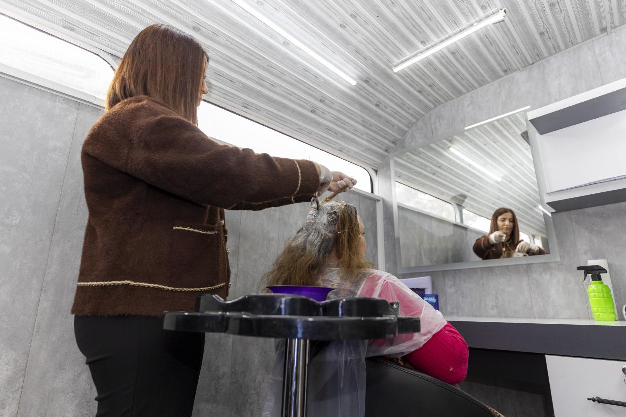 Büyükşehir Mobil Kuaför Aracı 30 Bini Aşkın Vatandaşa Ulaştı