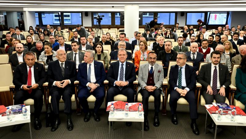 Başkan Seçer, ‘7. Ulusal Yerel Yönetimler Sempozyumu’na Katıldı