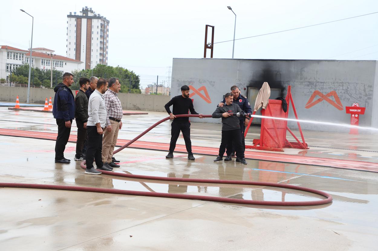 Büyükşehir Ata Eğitim Merkezi, İtfaiyecilerin Eğitim Üssü Olmaya Devam Ediyor