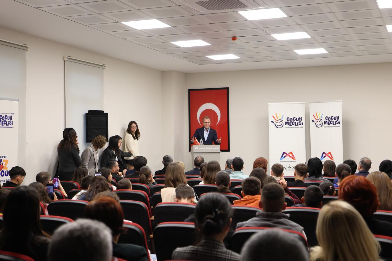 Başkan Seçer, Büyükşehir’in Çocuk Meclisi Üyeleri İle Bir Araya Geldi