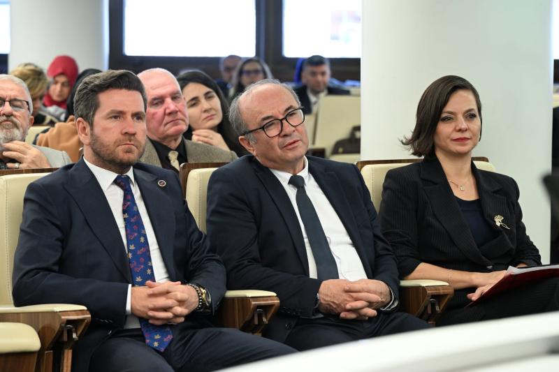 Başkan Seçer, ‘7. Ulusal Yerel Yönetimler Sempozyumu’na Katıldı