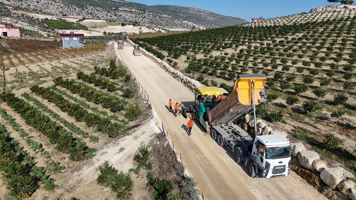 Büyükşehir Belediyesi, Esenli-Hebilli Bağlantı Yolunda Çalışmalarını Tamamladı
