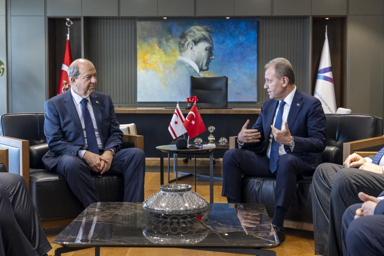 KKTC’nin 5. Cumhurbaşkanı Tatar’dan Başkan Seçer’e Ziyaret