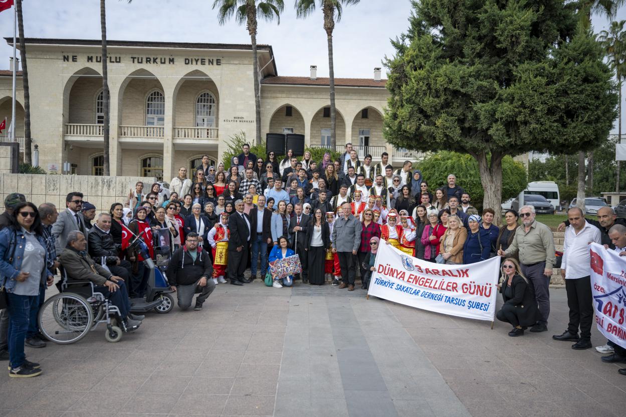 Büyükşehir Koordinesinde ‘Dünya Engelliler Günü’ Kapsamında Yürüyüş Gerçekleştirildi