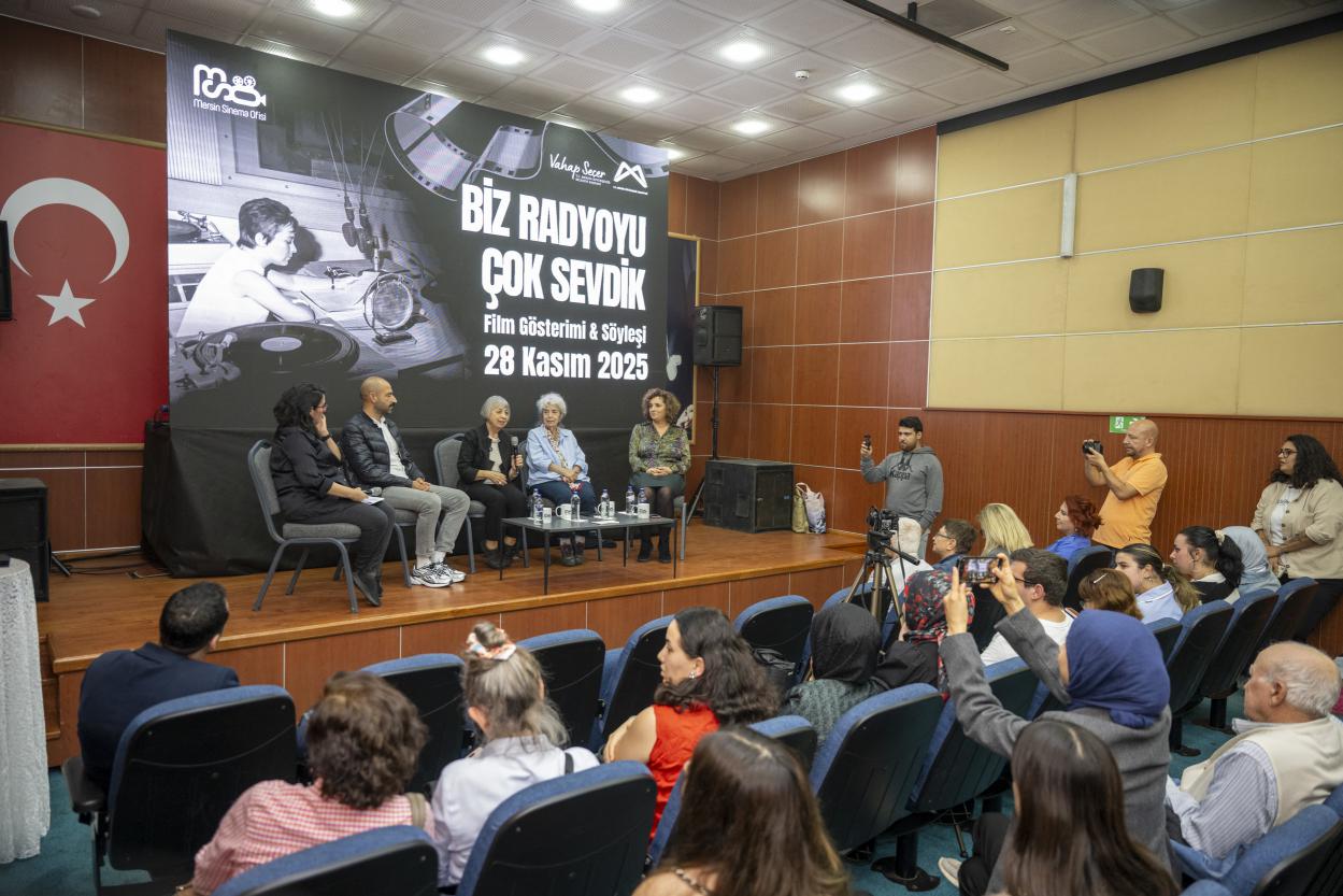 Sinema Ofisi’nden Kadın Radyocuların Öyküsüne Işık Tutan Belgesel Gösterimi