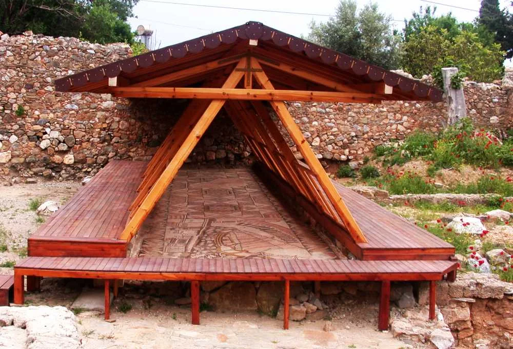 Kelenderis Antik Kenti Liman Hamamı'ndan Kalıntılar