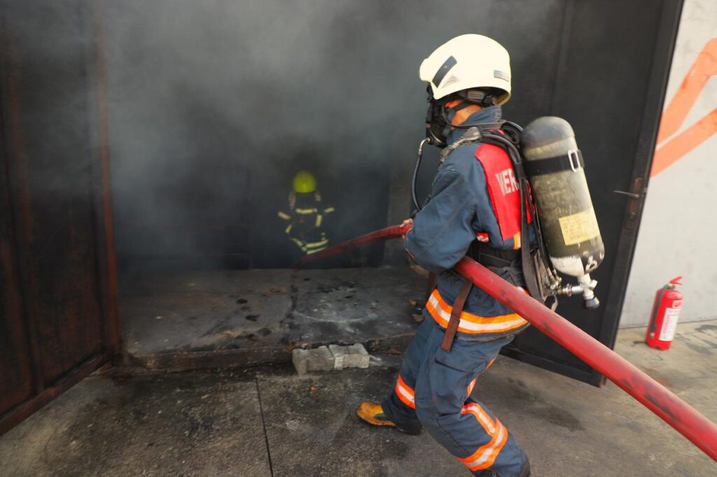 Büyükşehir Ata Eğitim Merkezi, İtfaiyecilerin Eğitim Üssü Olmaya Devam Ediyor