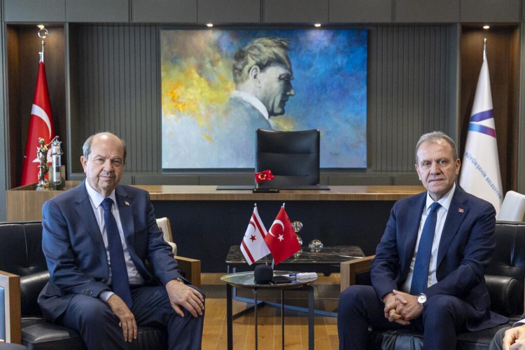 KKTC’nin 5. Cumhurbaşkanı Tatar’dan Başkan Seçer’e Ziyaret