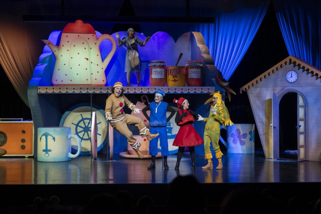 Mersin Şehir Tiyatrosu’ndan Yeni Bir Prömiyer: ‘Bisküvi Adam’