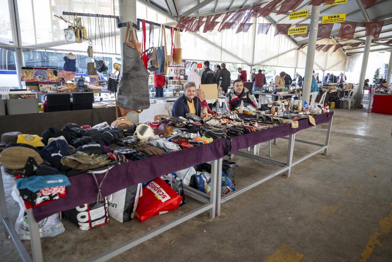 Büyükşehir’in Antika Pazarı, Vatandaşların Uğrak Noktası