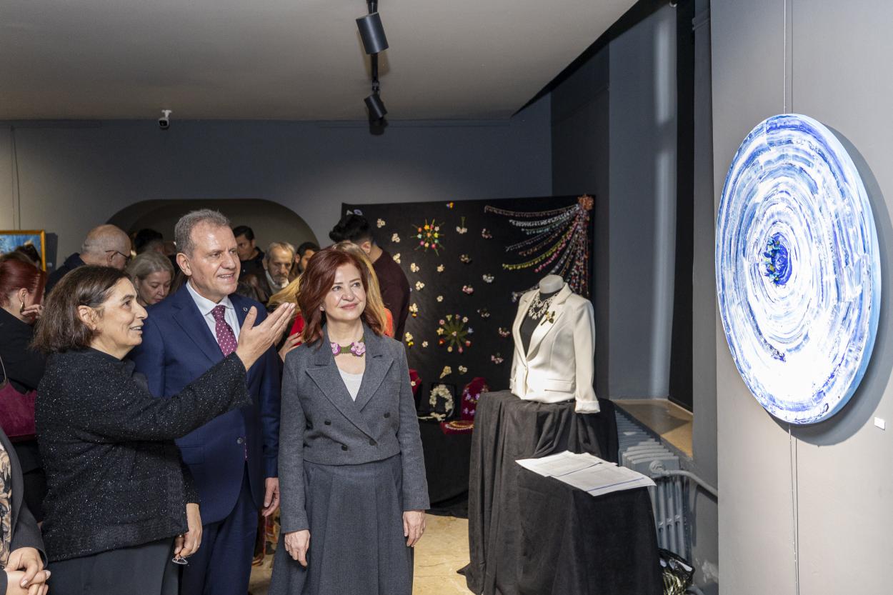 Başkan Seçer Ve Meral Seçer ‘Sessiz Mirasın Sesi’ Sergisine Katıldı