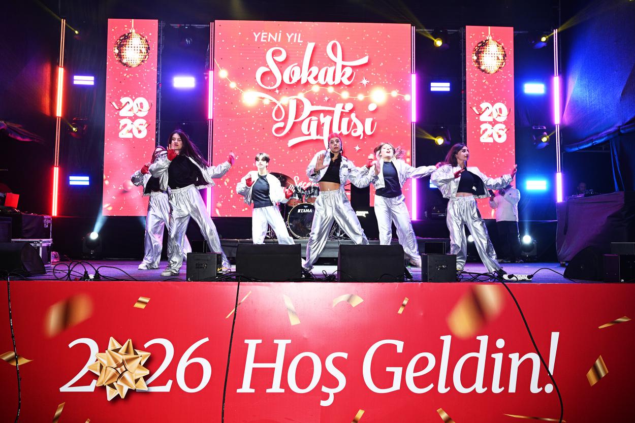 Mersinliler Yeni Yıla Büyükşehir İle ‘Merhaba’ Dedi