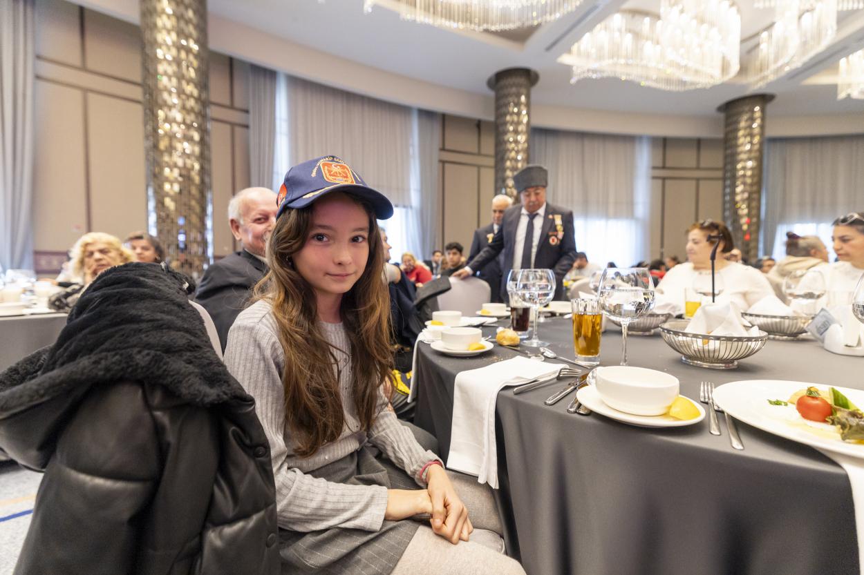 Başkan Seçer ve Meral Seçer, Şehit Aileleri ve Gazilerle Buluştu