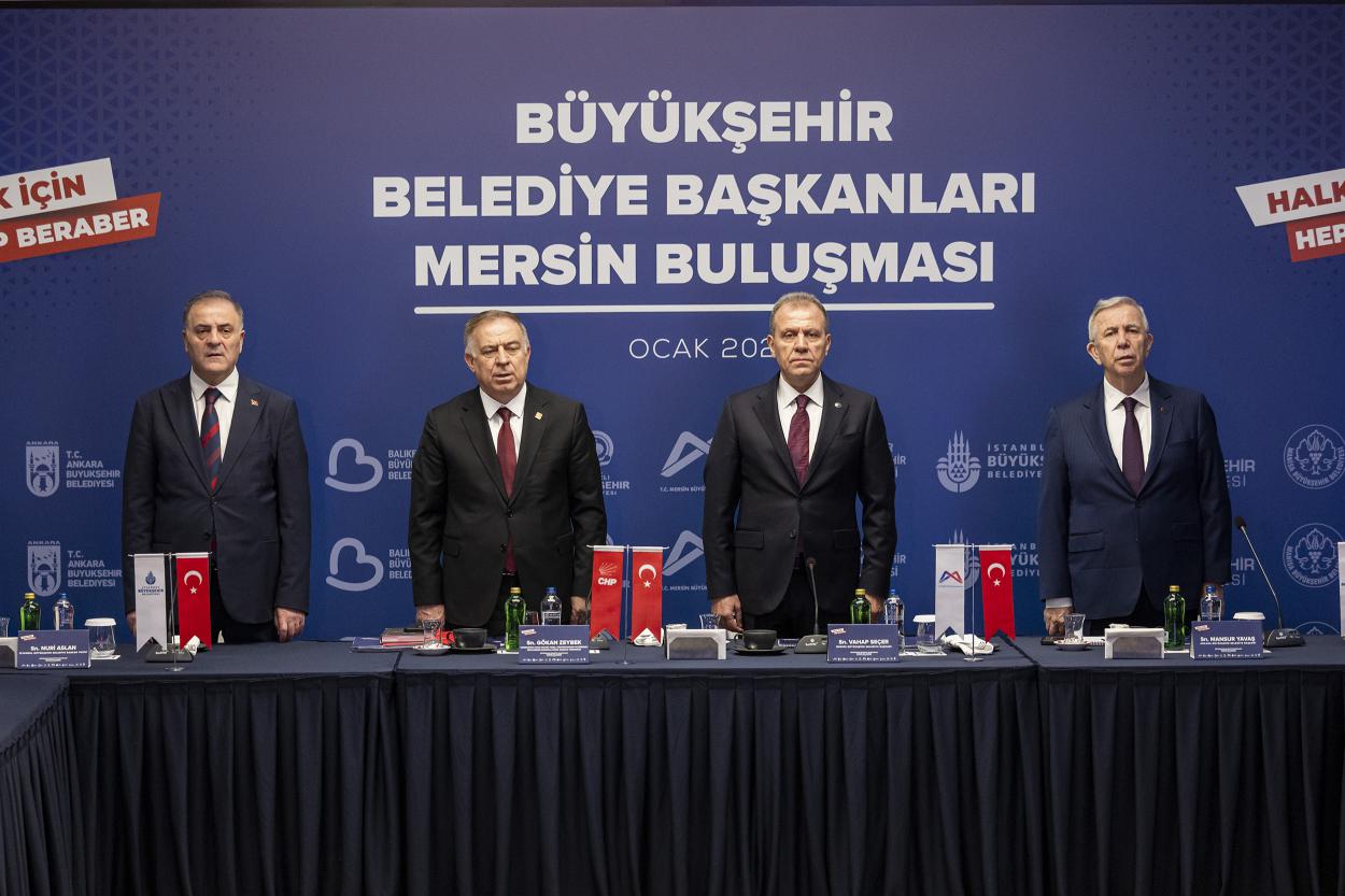 ‘CHP’li Büyükşehir Belediye Başkanları’ Halk İçin Hep Beraber Mersin’de Buluştu