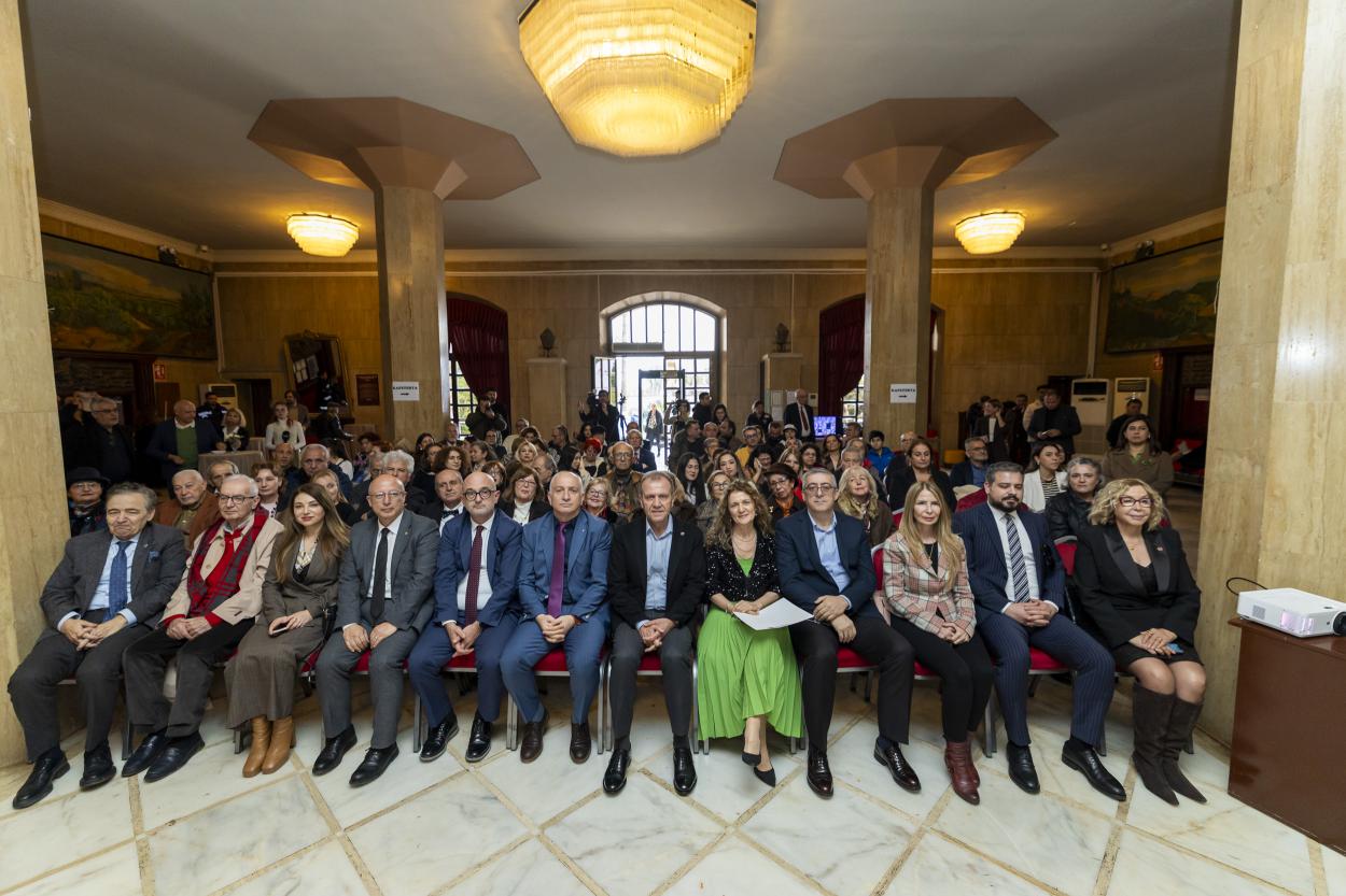 Başkan Seçer, 6. ‘Şinasi Develi Mersin Kent Ödülü’ Törenine Katıldı