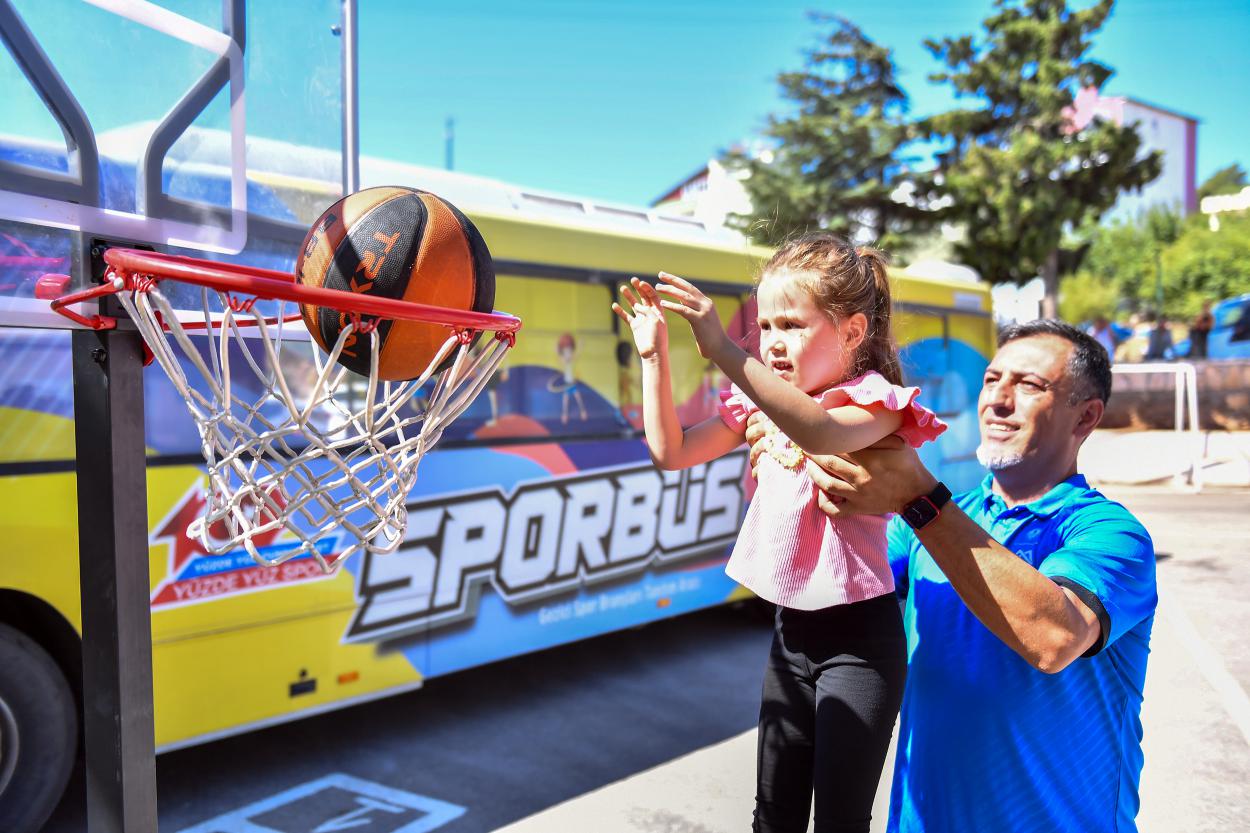 Mersin Büyükşehir’in Sosyal Politikaları Türkiye’ye Örnek Oluyor