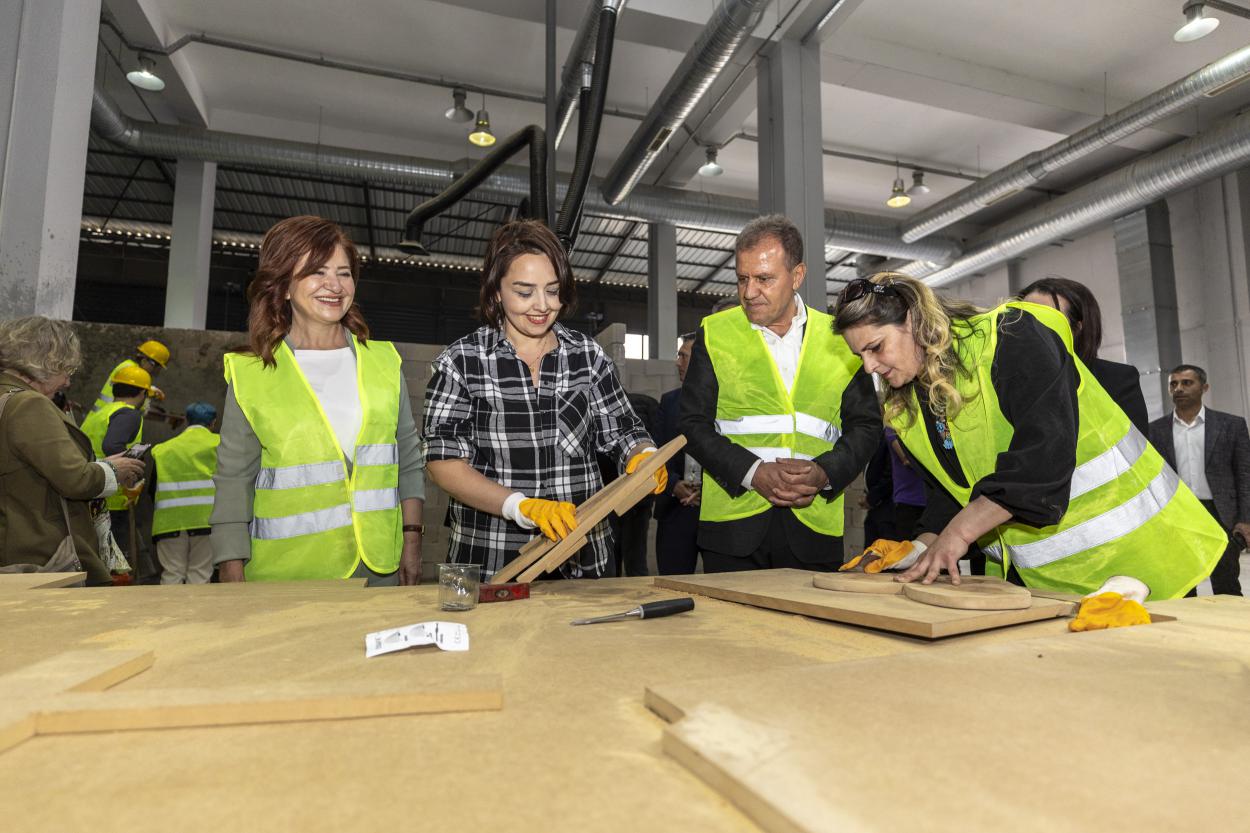 Mersin Büyükşehir’in Sosyal Politikaları Türkiye’ye Örnek Oluyor