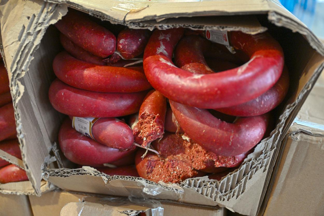 Mersin Büyükşehir Sağlıksız Koşullarda Gıda Sevkiyatına Geçit Vermiyor