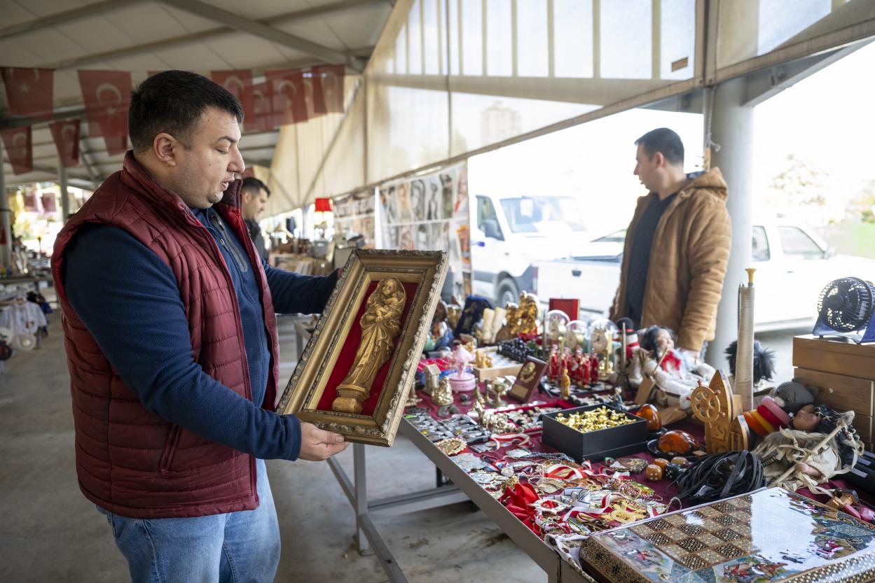 Büyükşehir’in Antika Pazarı, Vatandaşların Uğrak Noktası