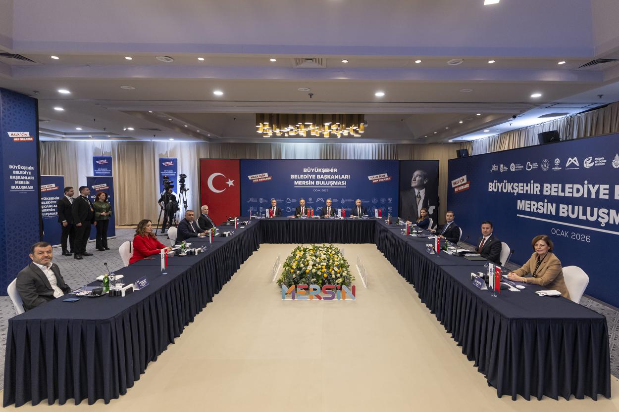 ‘CHP’li Büyükşehir Belediye Başkanları’ Halk İçin Hep Beraber Mersin’de Buluştu