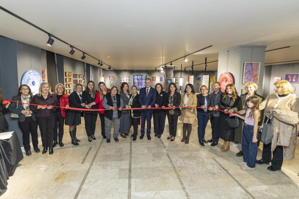 Başkan Seçer Ve Meral Seçer ‘Sessiz Mirasın Sesi’ Sergisine Katıldı