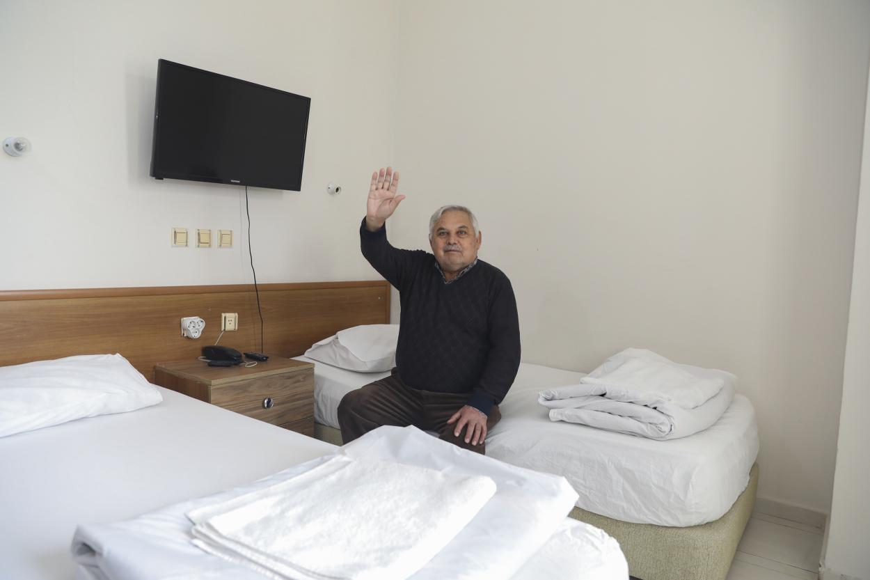 Mersin Büyükşehir, Dosthane İle Hasta ve Yakınlarının Yanında