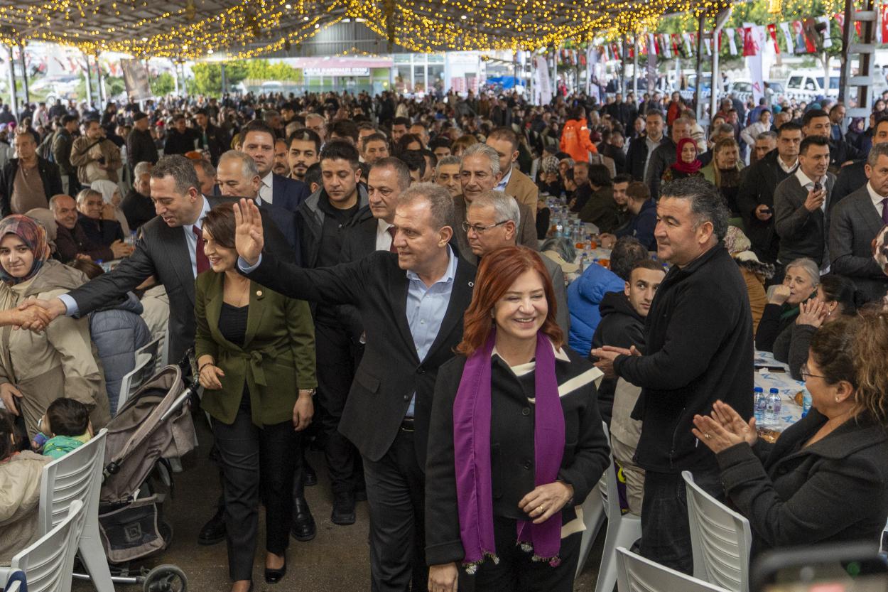 Başkan Seçer ile Meral Seçer, Erdemlilerle İftar Sofrasında Buluştu