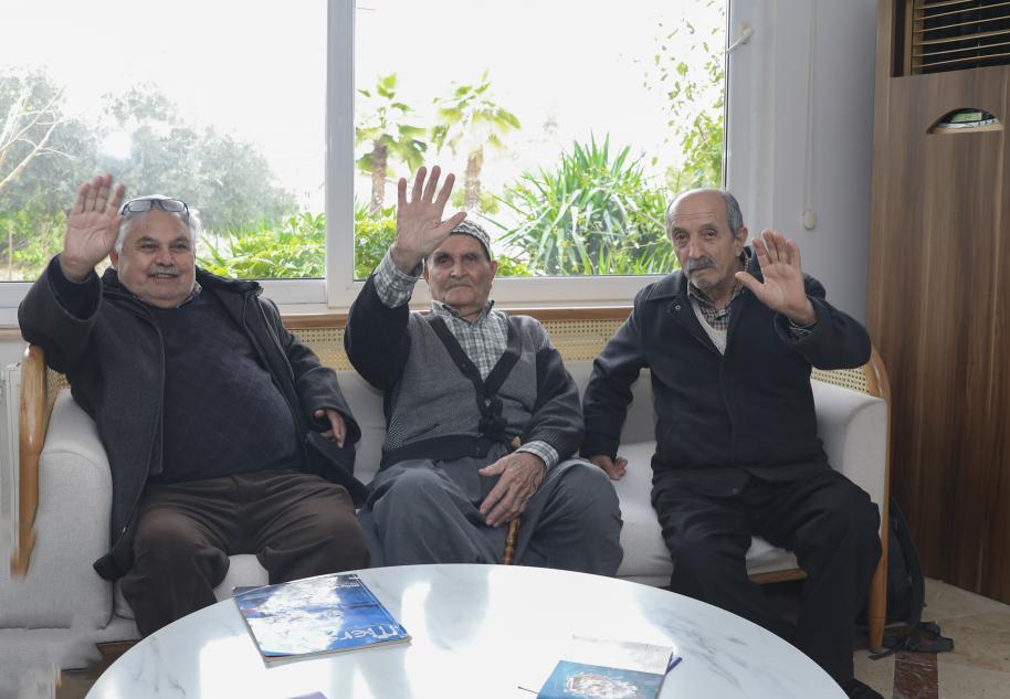 Mersin Büyükşehir, Dosthane İle Hasta ve Yakınlarının Yanında