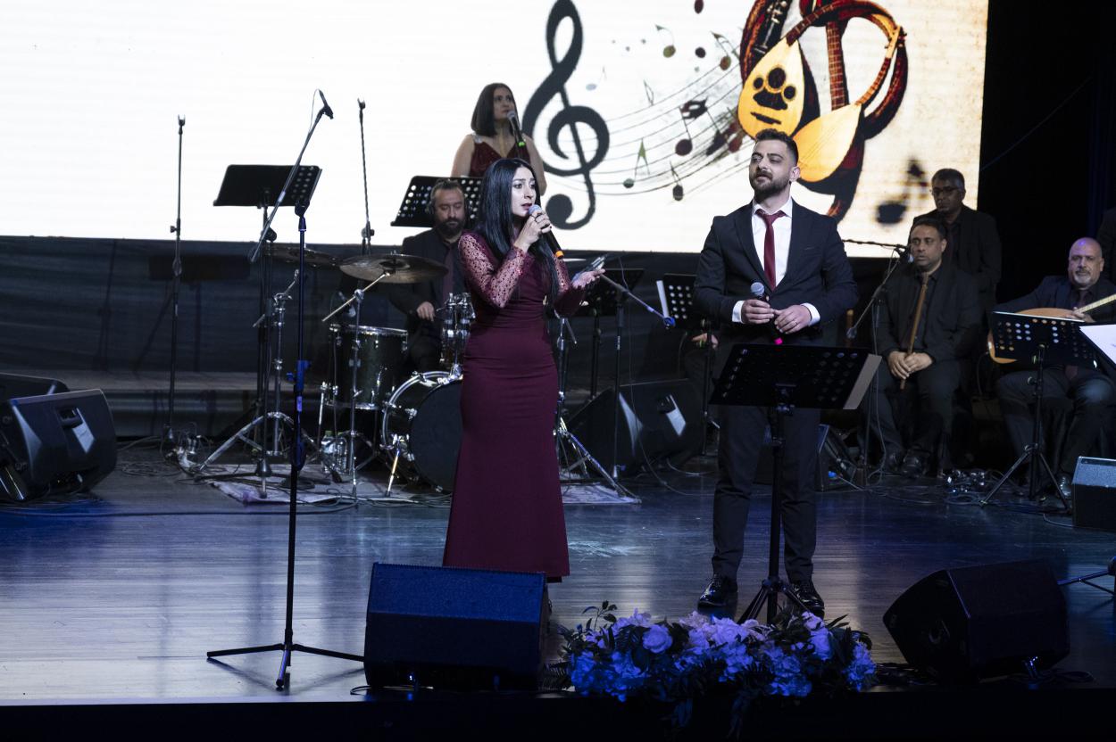 Anadolu Mozaiği Büyükşehir’in ‘Dilde Telde Anadolu’ Konseri’ne Yansıdı