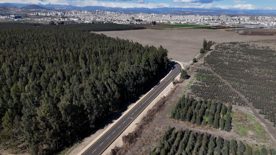 Mersin Büyükşehir Karabucak Caddesi’ni Yenilereyerek Güvenli Ulaşımı Sağladı