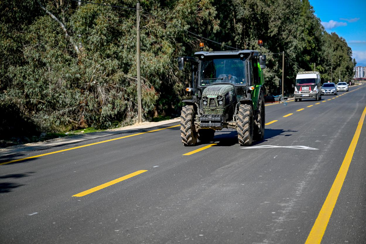 Mersin Büyükşehir Karabucak Caddesi’ni Yenilereyerek Güvenli Ulaşımı Sağladı
