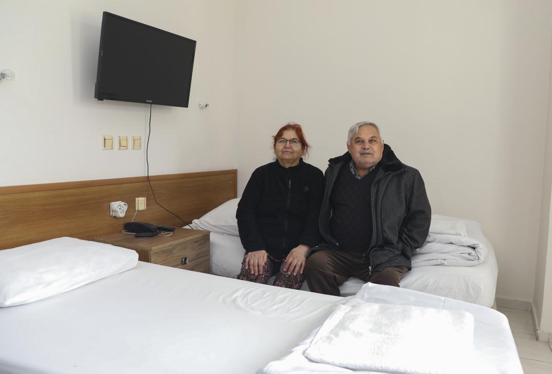 Mersin Büyükşehir, Dosthane İle Hasta ve Yakınlarının Yanında