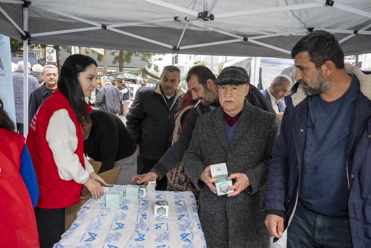 Büyükşehir Berat Kandili’nde 15 Bin Kandil Simidini Vatandaşla Buluşturdu