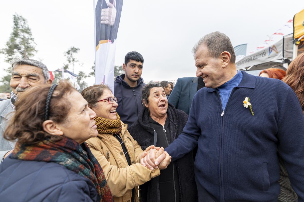 Başkan Seçer ve Meral Seçer ‘4. Nergis Şenliği’ne Katıldı