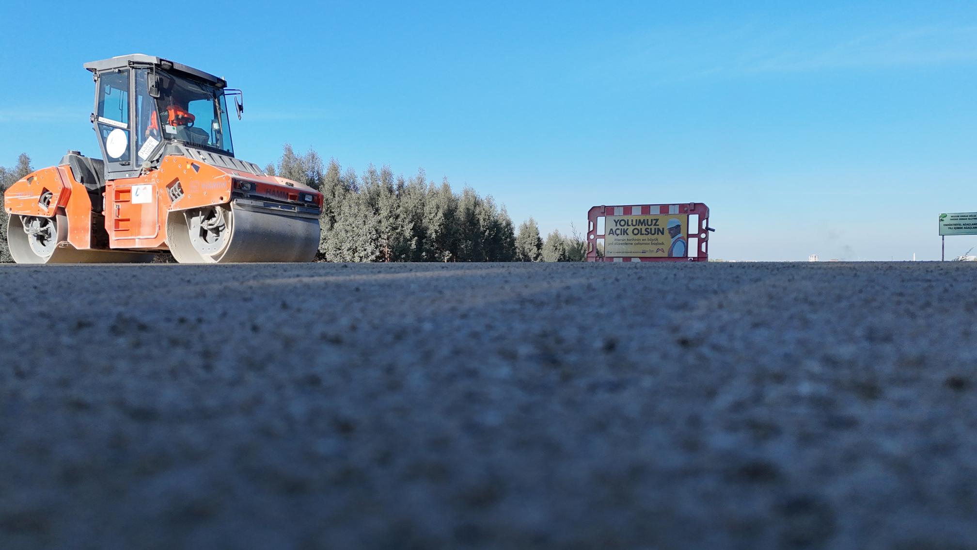 Mersin Büyükşehir Karabucak Caddesi’ni Yenilereyerek Güvenli Ulaşımı Sağladı