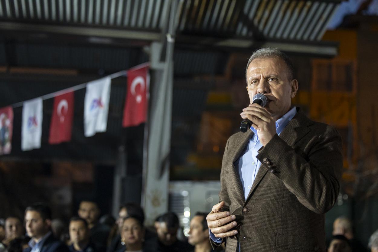 Başkan Seçer ve Meral Seçer Toroslar’da Binlerce Kişiyle İftar Sofrasında Buluştu