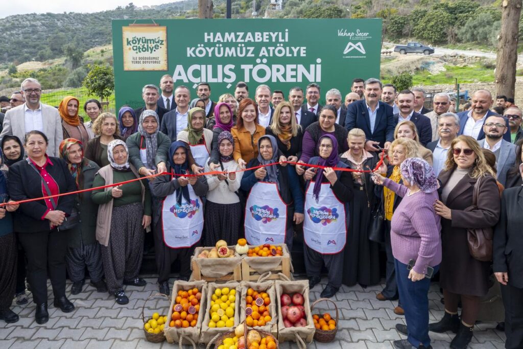 Başkan Seçer ve Meral Seçer ‘Hamzabeyli Köyümüz Atölye Projesi’nin Açılışına Katıldı