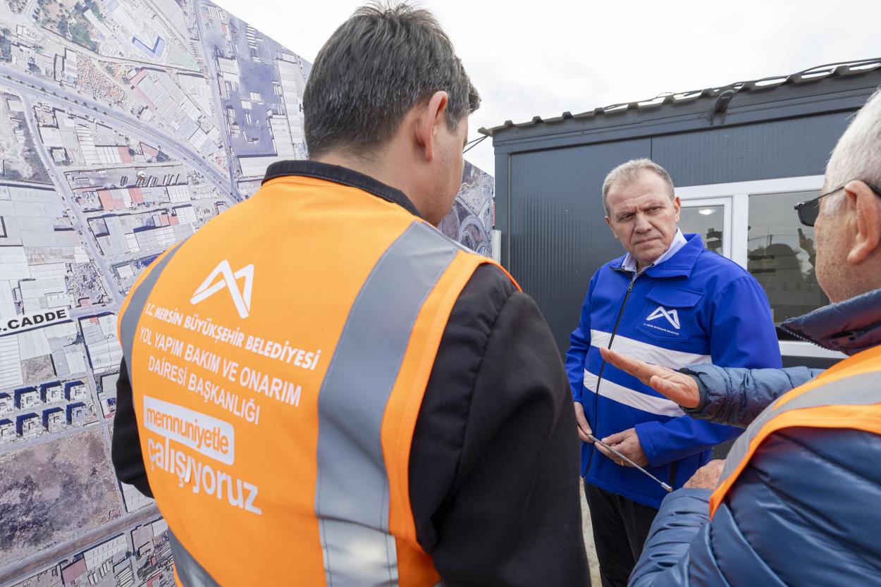 Başkan Seçer, Hal Katlı Kavşağı İnşaatında İncelemelerde Bulundu