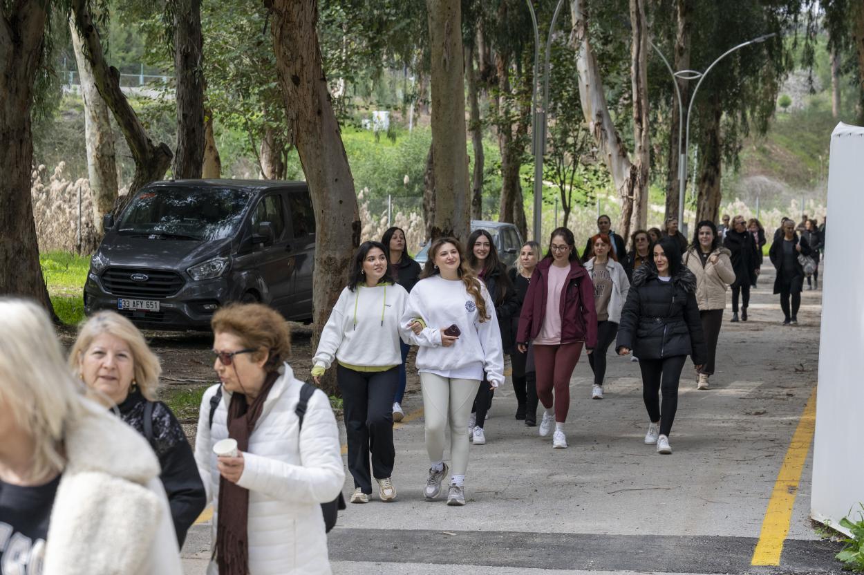 Büyükşehir’le Kadınlar, Doğada Sağlık ve Sanat Dolu Bir Buluşma Gerçekleştirdi