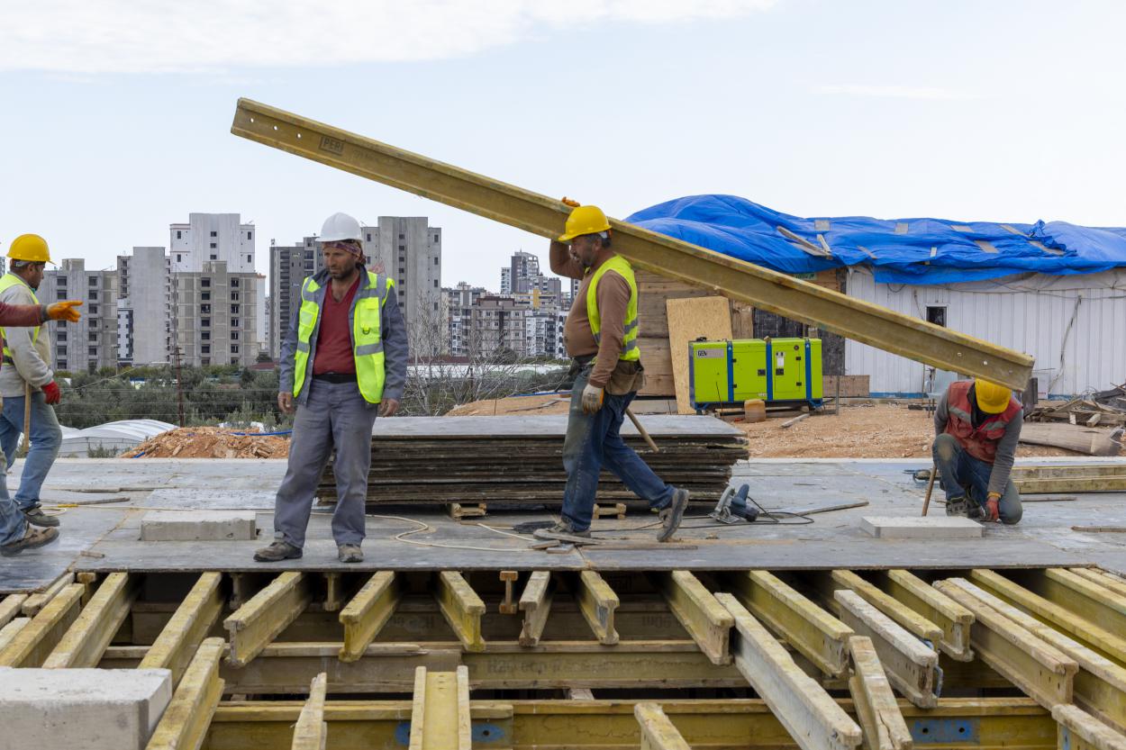 Başkan Seçer, Mezitli İçmesuyu Şebeke Projesi Çalışmalarını İnceledi