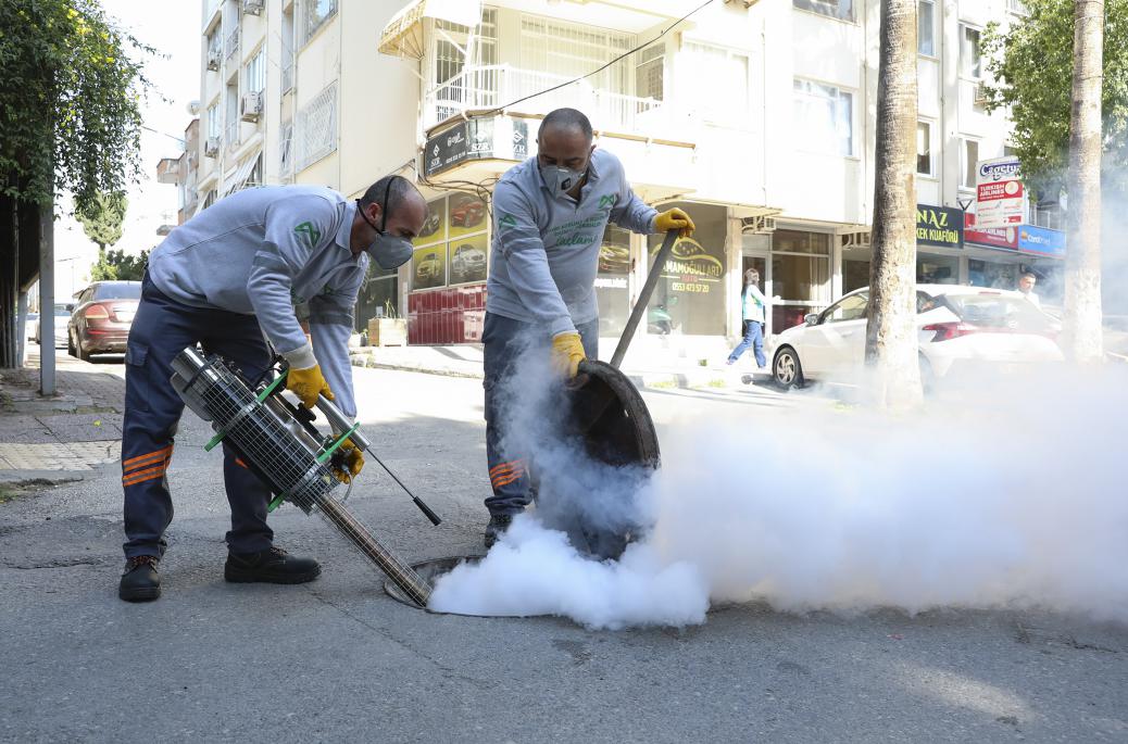 Mersin Büyükşehir’in İlaçlama Ekipleri Kent Genelinde Haşere Mücadelesini Sürdürüyor