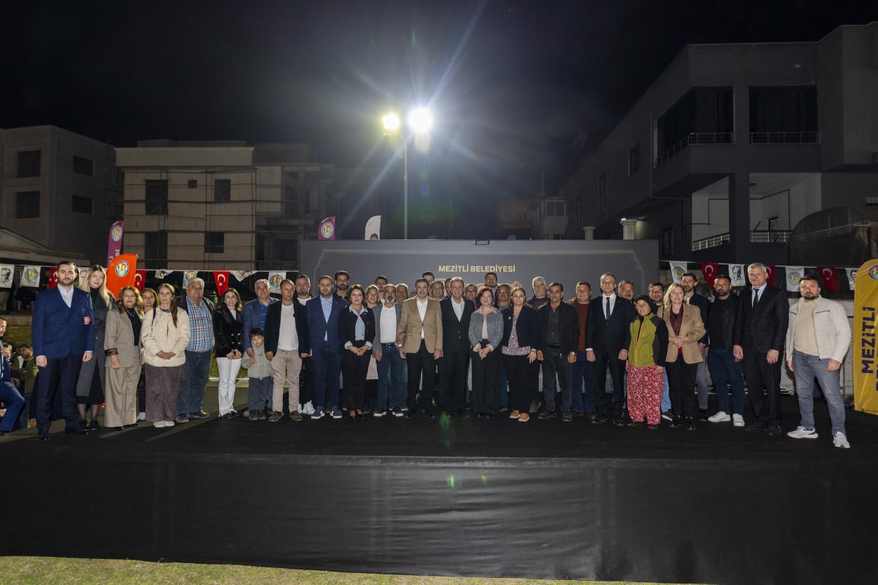 Seçer ve Meral Seçer Mezitli Belediyesi'nin İftar Programına Katıldı